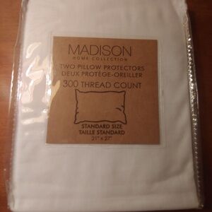 300 Thread Count Pillow Protectors (2)
